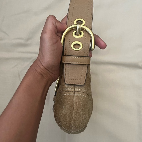 Vintage Coach Soho Suede Bag - Picture 5 of 14